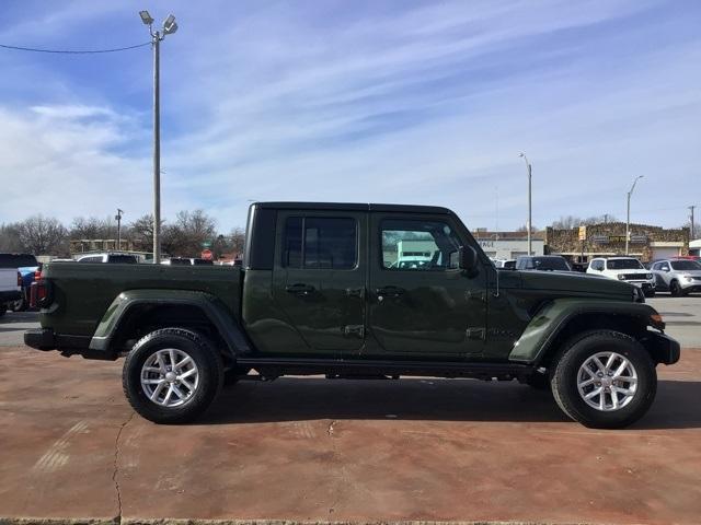 new 2023 Jeep Gladiator car, priced at $50,648
