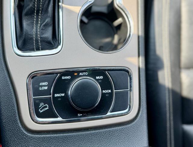 used 2016 Jeep Grand Cherokee car, priced at $12,500