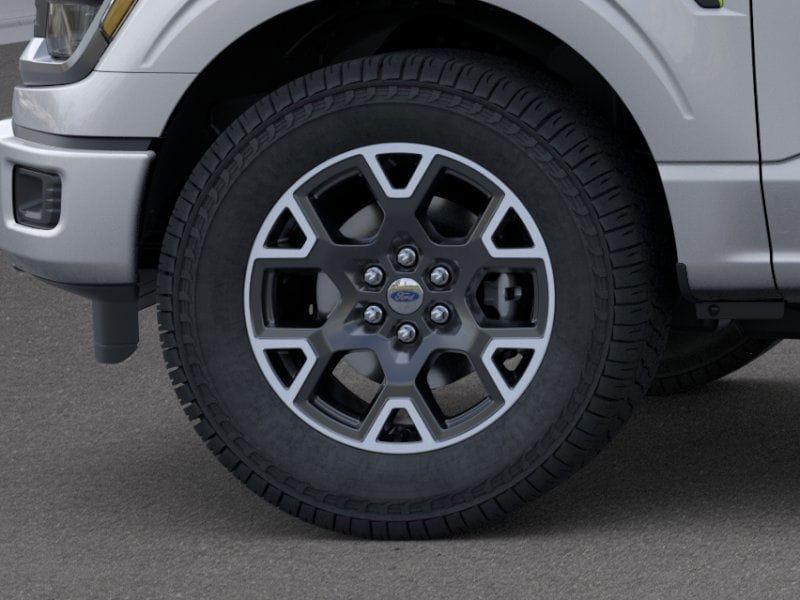 new 2025 Ford F-150 car, priced at $42,995