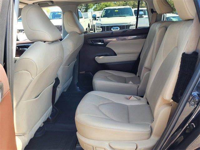 used 2020 Toyota Highlander car, priced at $26,980