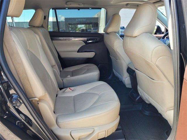 used 2020 Toyota Highlander car, priced at $26,980