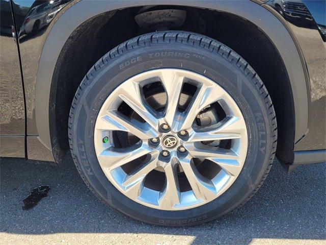 used 2020 Toyota Highlander car, priced at $26,980