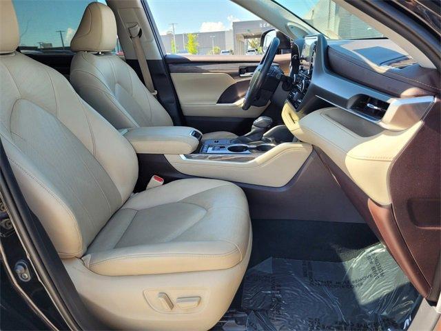 used 2020 Toyota Highlander car, priced at $26,980