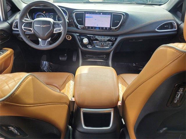 used 2022 Chrysler Pacifica car, priced at $37,500