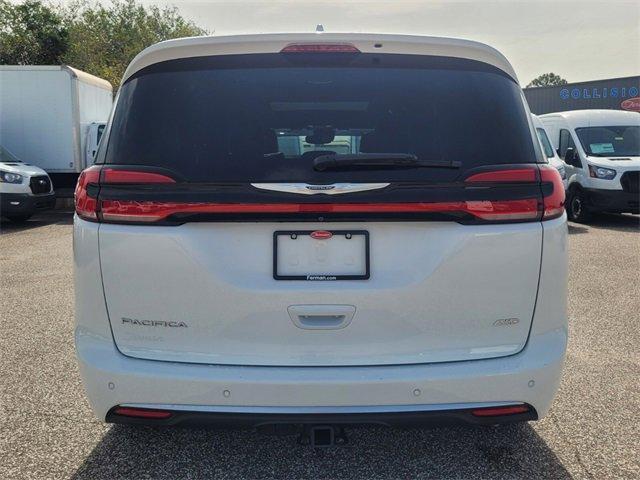 used 2022 Chrysler Pacifica car, priced at $37,500