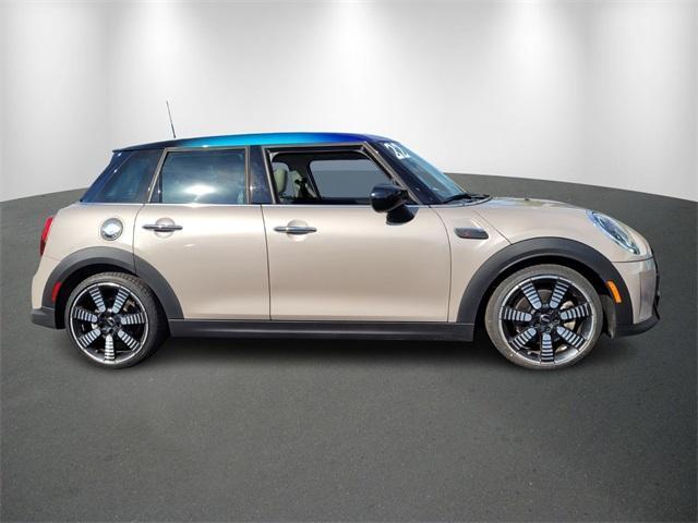 used 2022 MINI Hardtop car, priced at $24,995