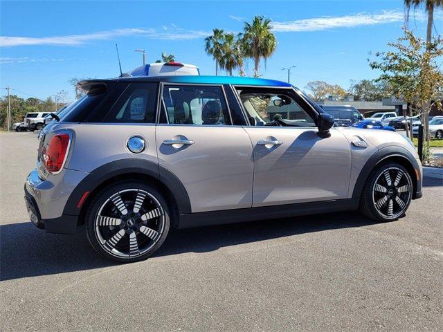 used 2022 MINI Hardtop car, priced at $24,500