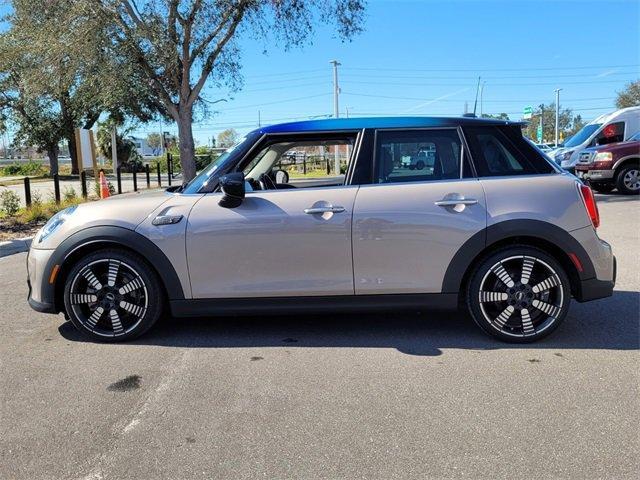 used 2022 MINI Hardtop car, priced at $24,500