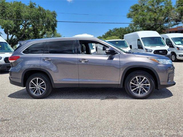 used 2019 Toyota Highlander car, priced at $22,190