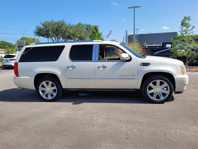 used 2010 Cadillac Escalade ESV car, priced at $13,995