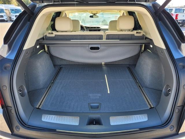 used 2021 Cadillac XT5 car, priced at $30,820
