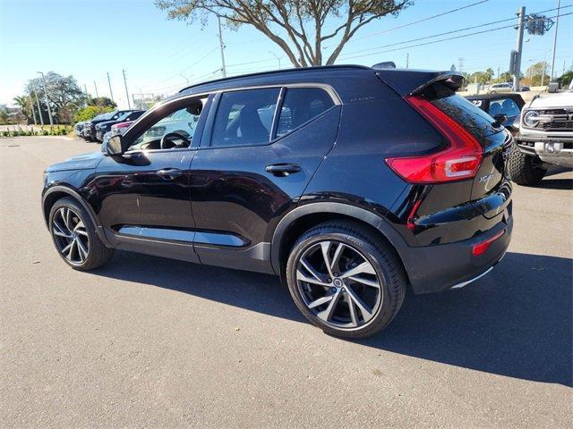 used 2020 Volvo XC40 car, priced at $25,500