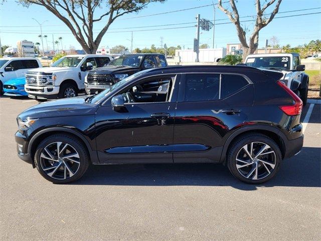 used 2020 Volvo XC40 car, priced at $25,500