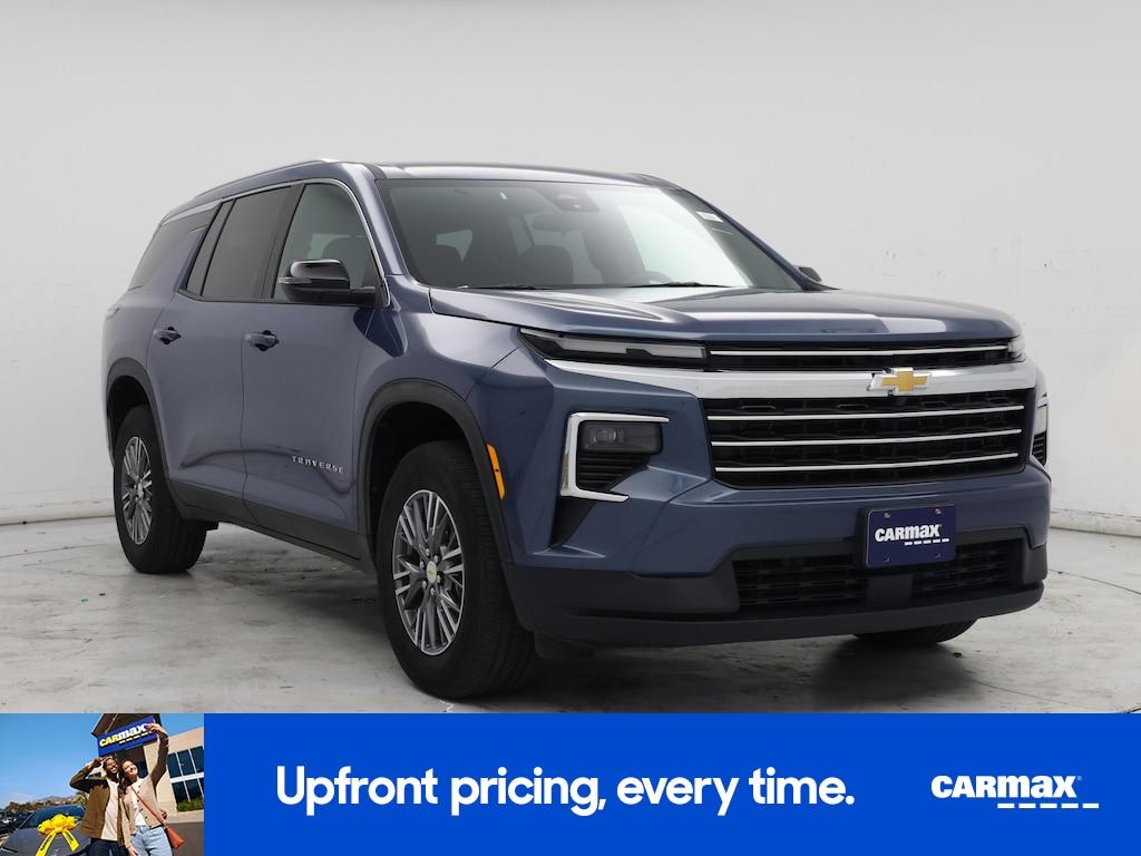 used 2025 Chevrolet Traverse car, priced at $36,998