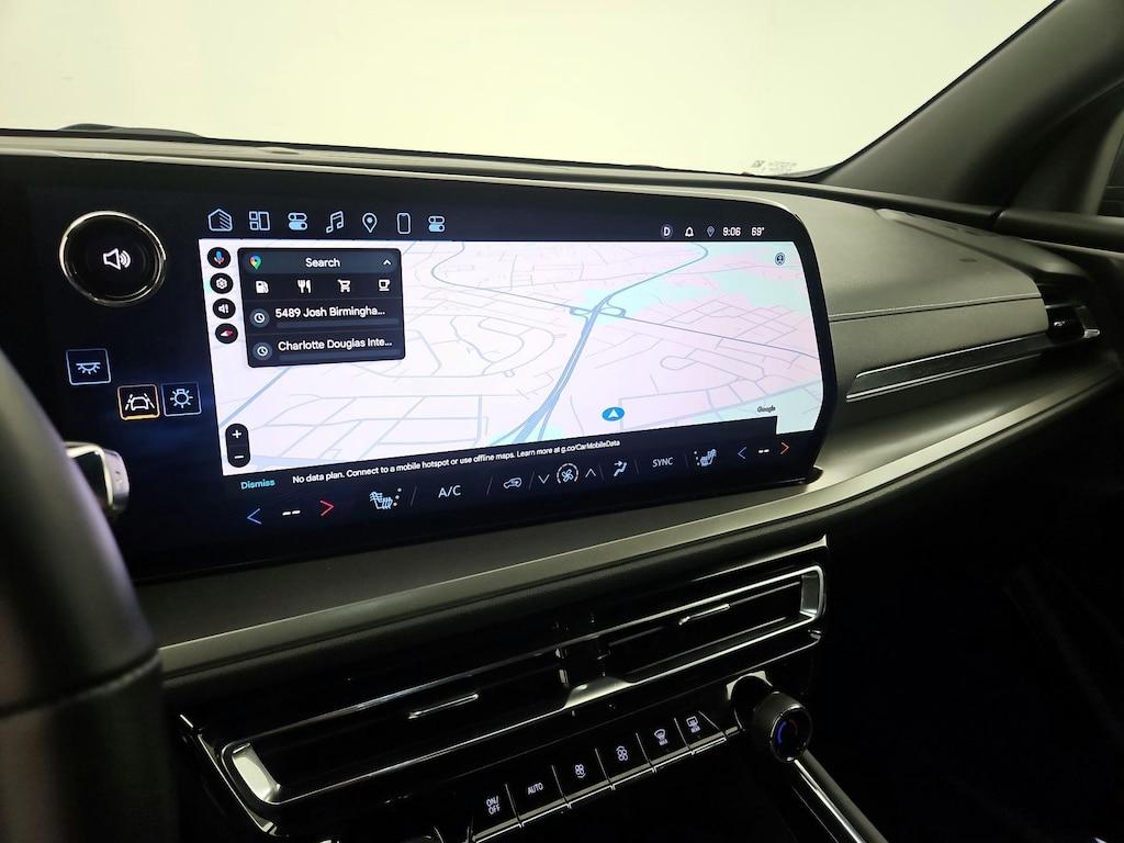 used 2025 Chevrolet Traverse car, priced at $37,998