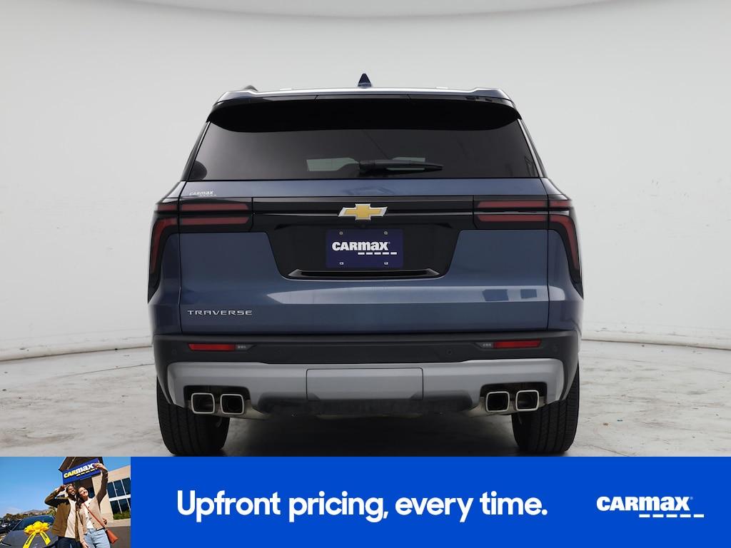 used 2025 Chevrolet Traverse car, priced at $37,998
