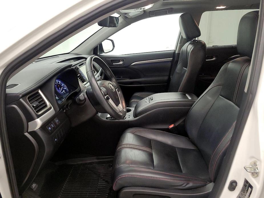 used 2019 Toyota Highlander car, priced at $28,998