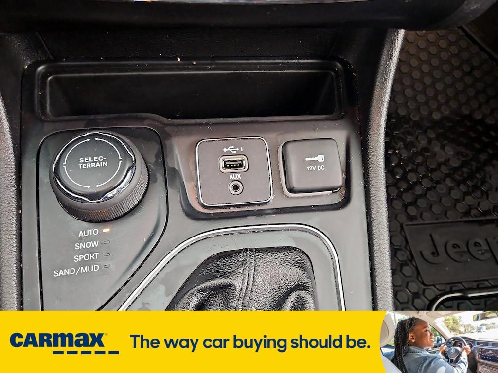 used 2020 Jeep Cherokee car, priced at $15,998