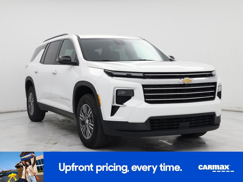 used 2025 Chevrolet Traverse car, priced at $39,998