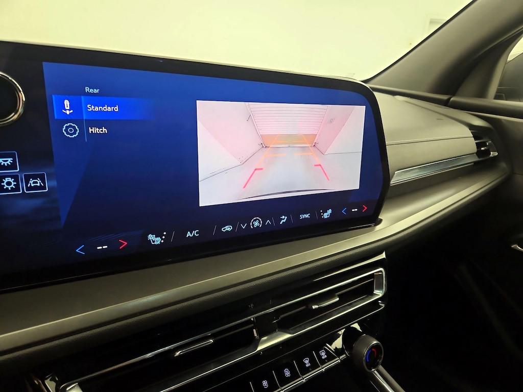 used 2025 Chevrolet Traverse car, priced at $37,998