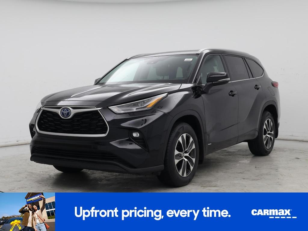used 2022 Toyota Highlander Hybrid car, priced at $42,998