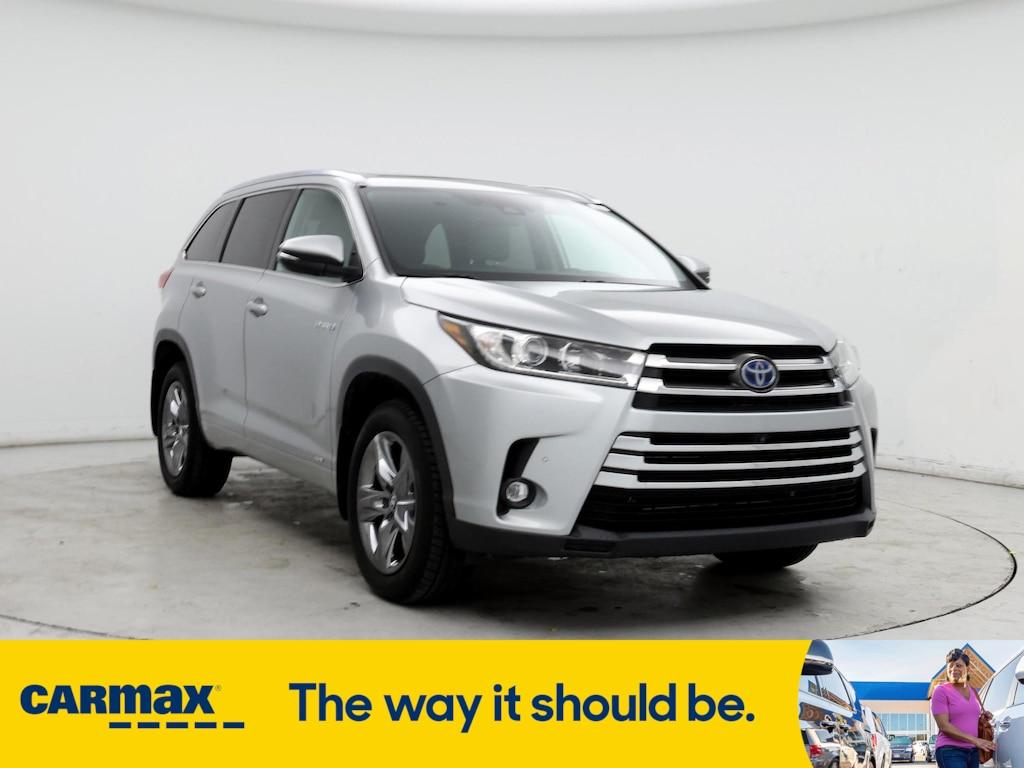 used 2019 Toyota Highlander Hybrid car, priced at $35,998