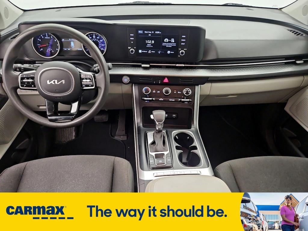 used 2022 Kia Carnival car, priced at $27,998