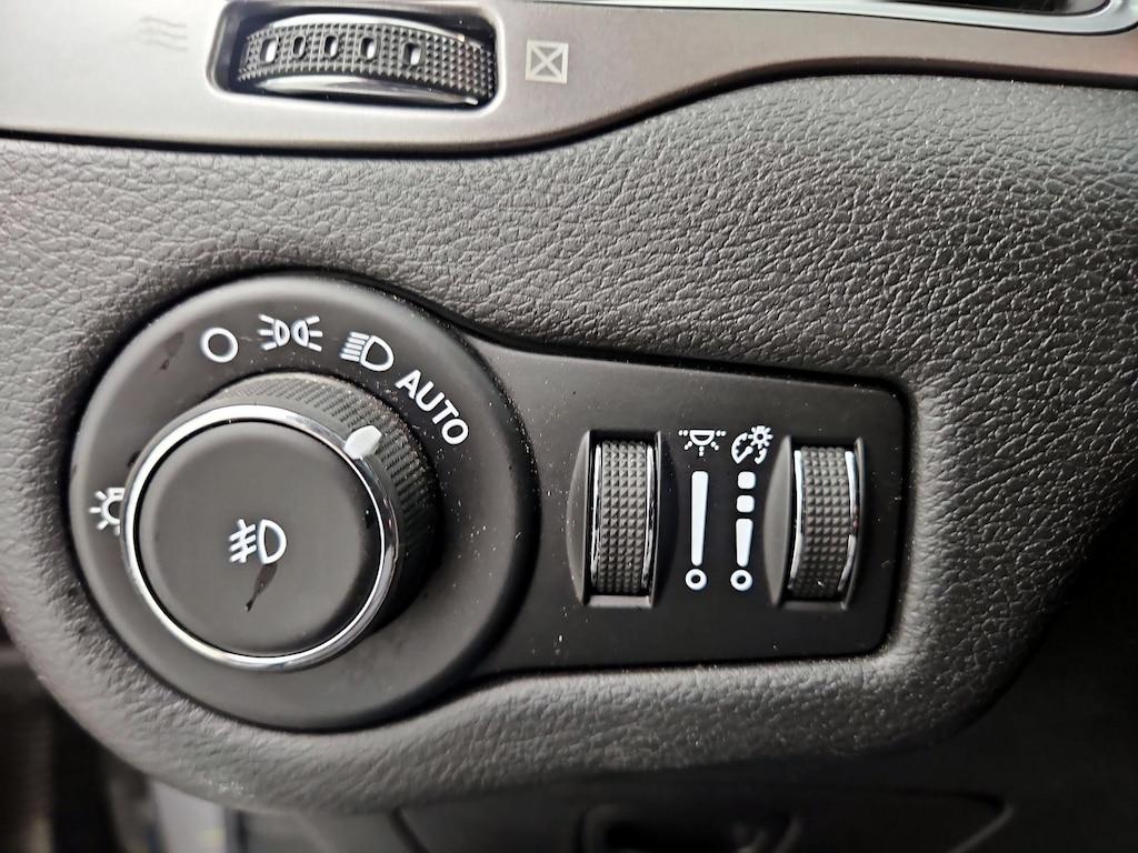 used 2019 Jeep Cherokee car, priced at $19,998