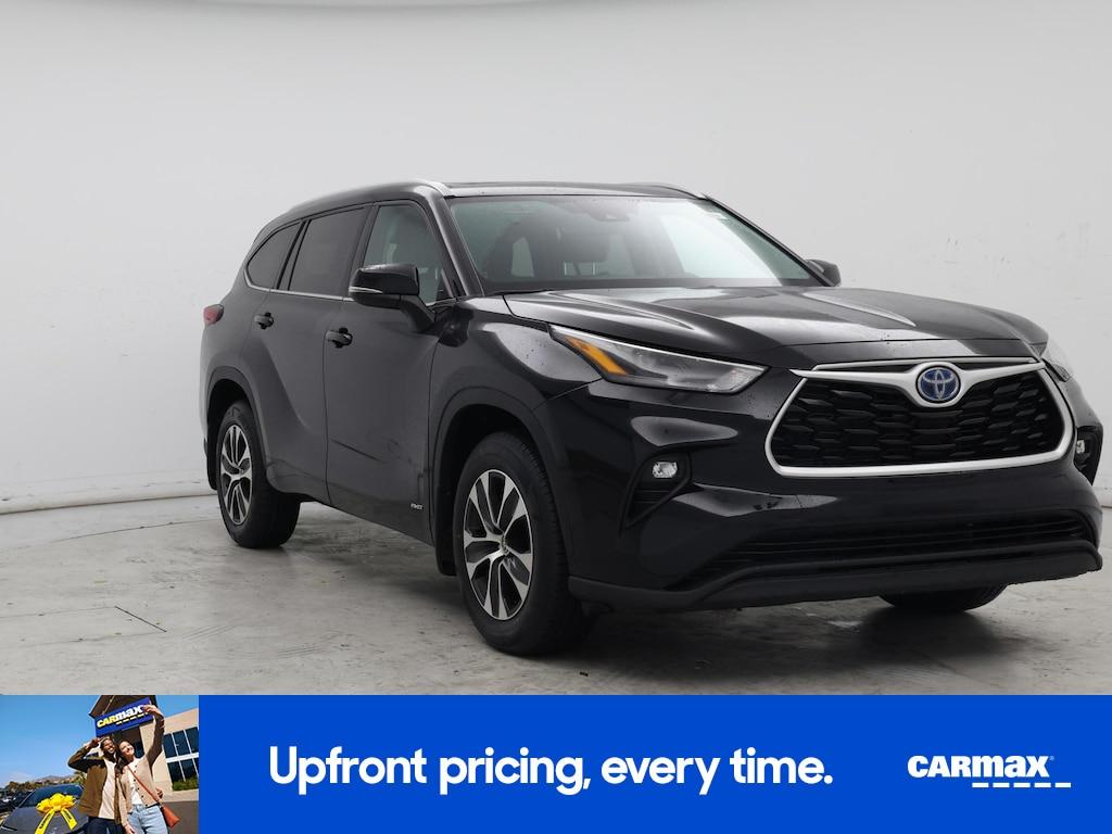 used 2022 Toyota Highlander Hybrid car, priced at $41,998
