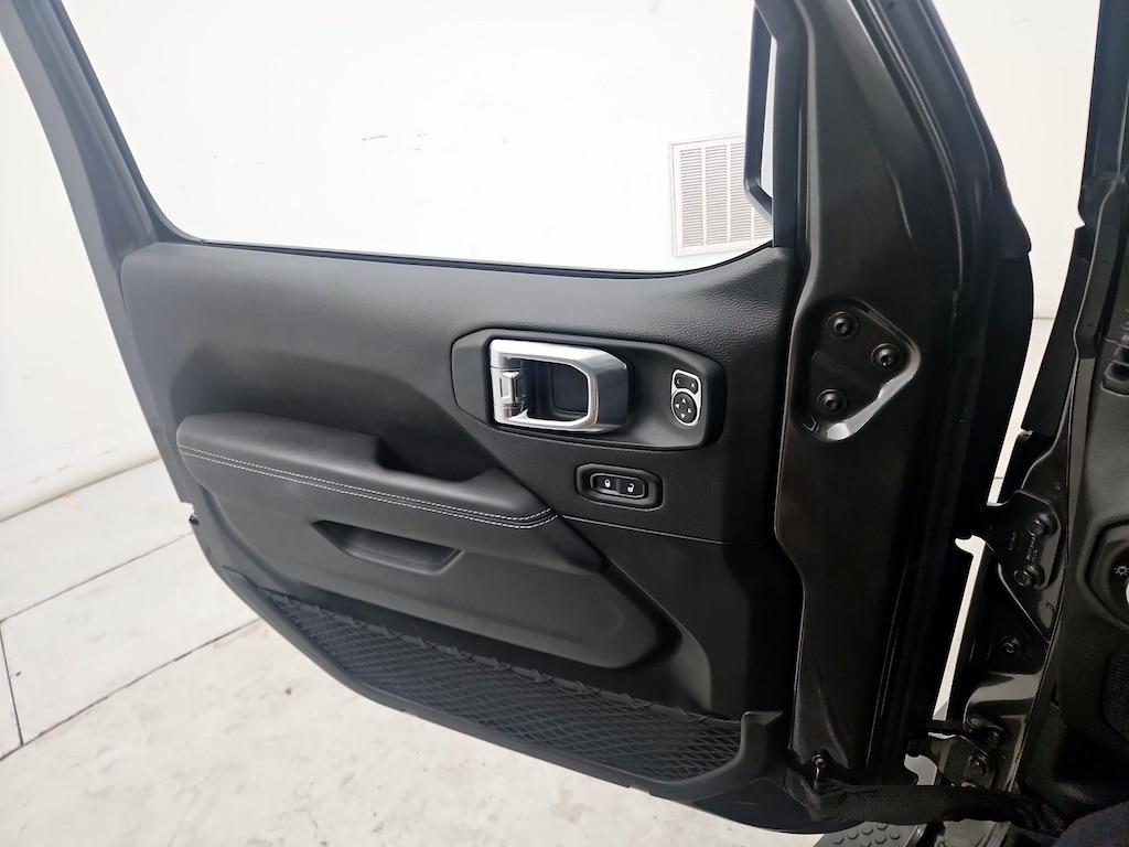 used 2021 Jeep Wrangler car, priced at $32,998