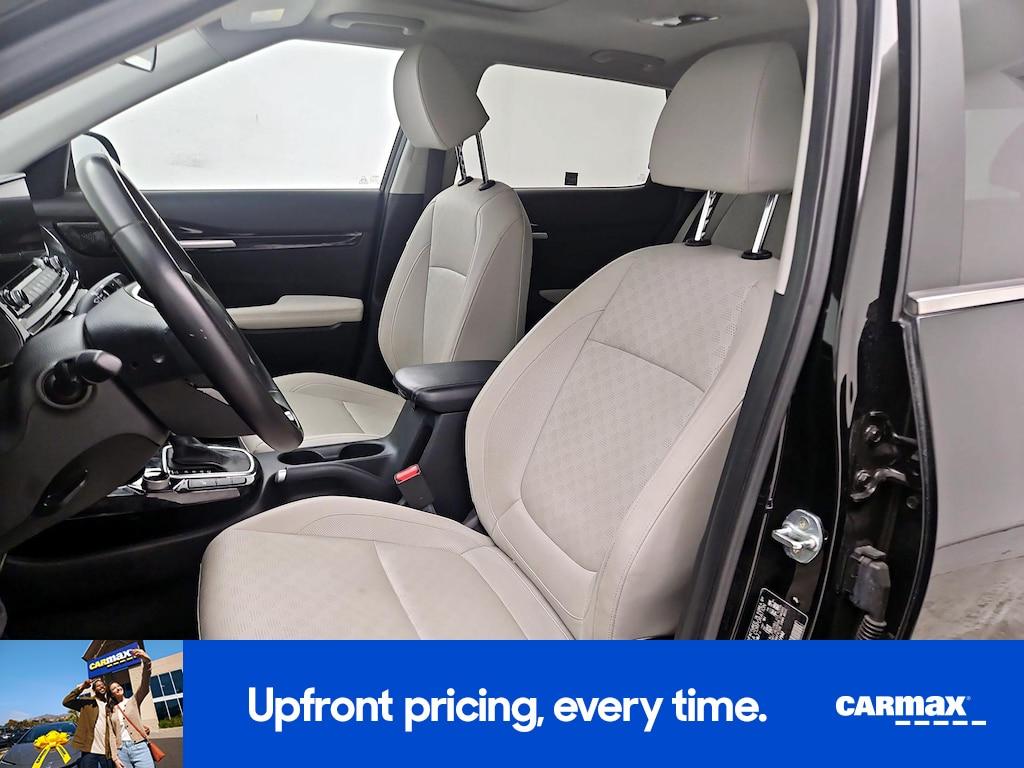 used 2023 Kia Seltos car, priced at $22,998