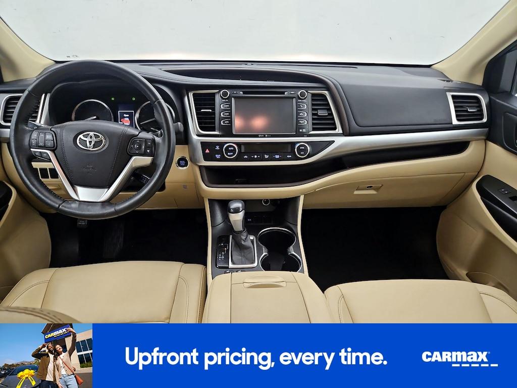 used 2015 Toyota Highlander car, priced at $21,998