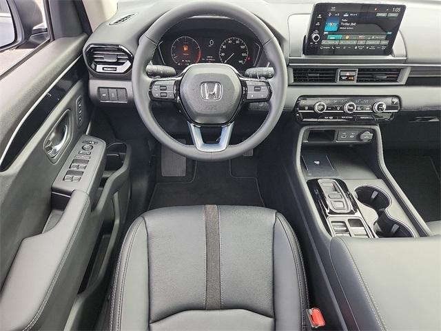 used 2025 Honda Pilot car, priced at $47,736