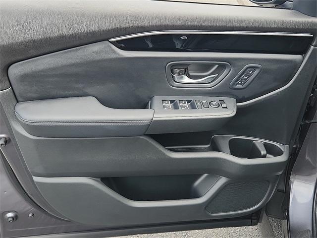 used 2025 Honda Pilot car, priced at $47,736
