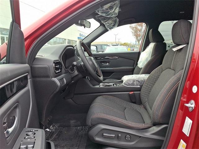 new 2025 Honda Pilot car, priced at $44,250