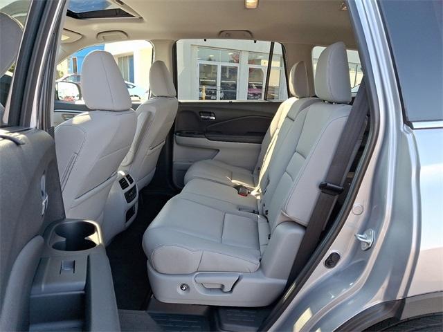 used 2021 Honda Pilot car, priced at $31,724