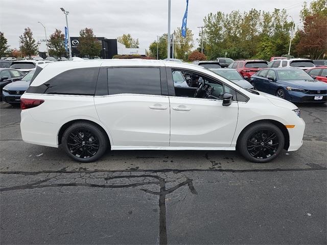 new 2026 Honda Odyssey car, priced at $45,845
