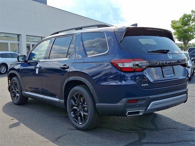 new 2025 Honda Pilot car, priced at $52,950