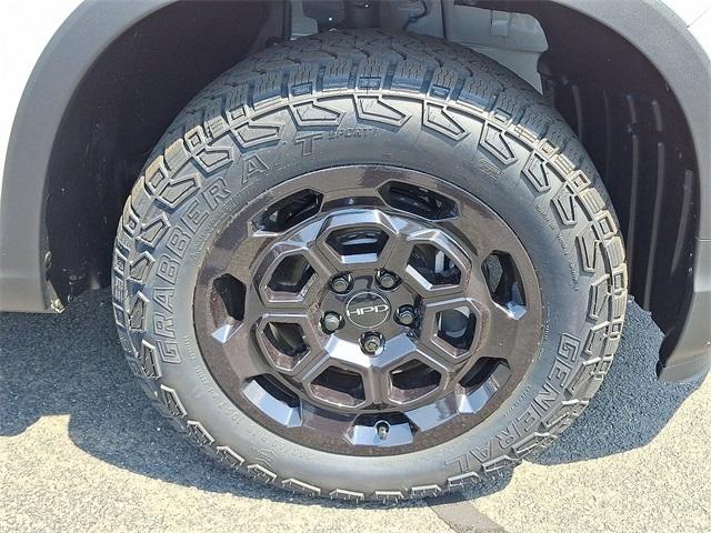 new 2025 Honda Ridgeline car, priced at $43,900