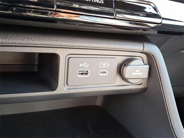 new 2025 Honda Pilot car, priced at $44,250