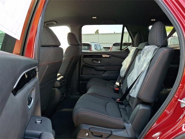 new 2025 Honda Pilot car, priced at $44,250