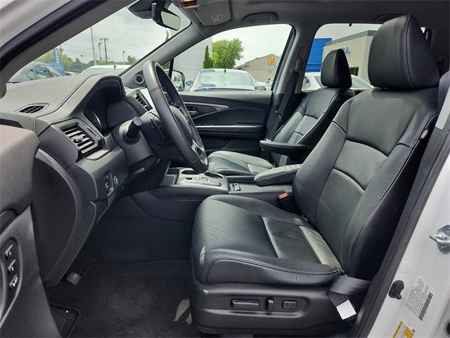 used 2022 Honda Pilot car, priced at $34,685
