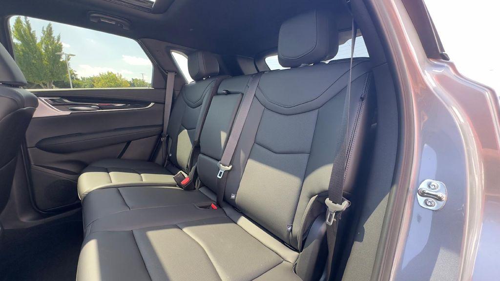 new 2025 Cadillac XT5 car, priced at $53,760