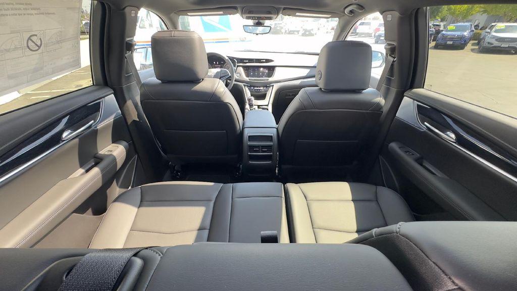 new 2025 Cadillac XT5 car, priced at $53,760