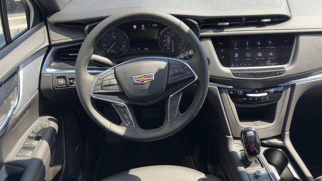 new 2025 Cadillac XT5 car, priced at $53,760