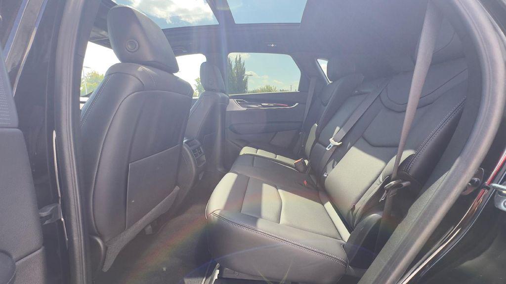 new 2025 Cadillac XT5 car, priced at $54,385