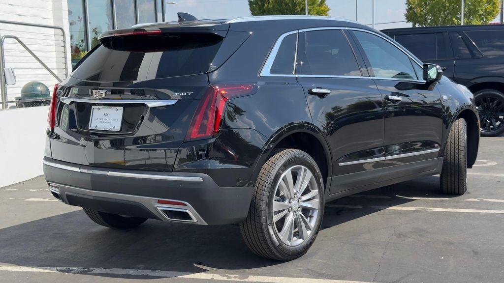 new 2025 Cadillac XT5 car, priced at $54,385