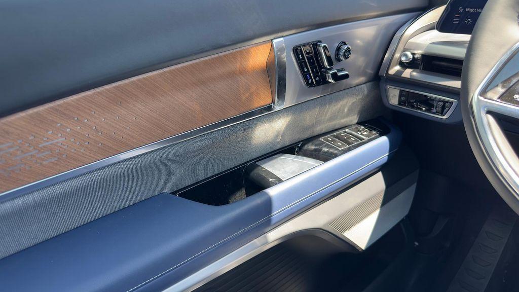 new 2026 Cadillac VISTIQ car, priced at $94,715