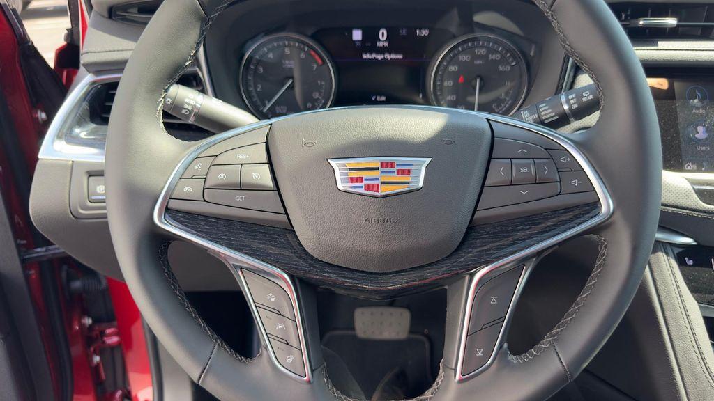 new 2025 Cadillac XT5 car, priced at $54,985