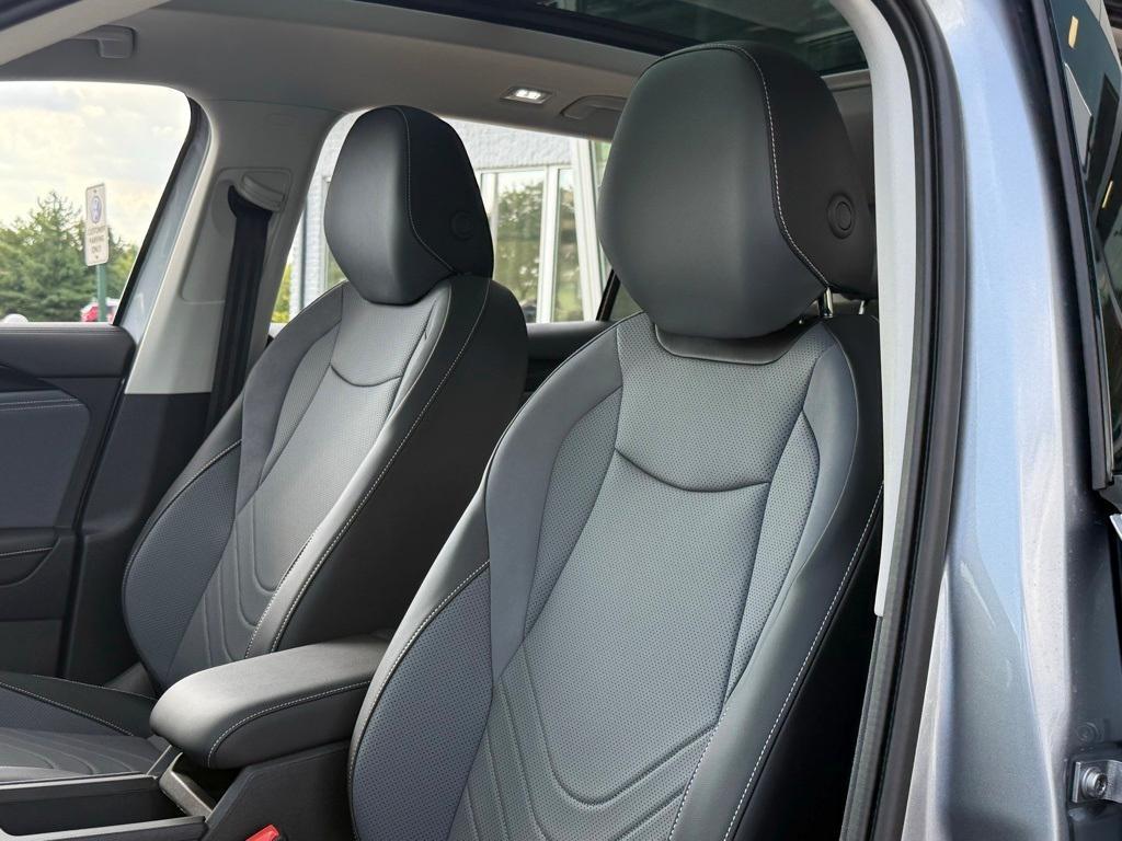 new 2025 Volkswagen Tiguan car, priced at $34,935